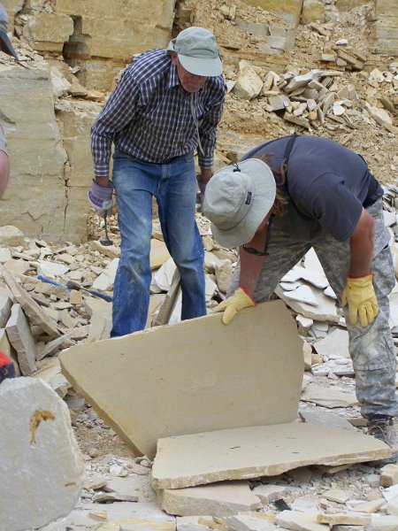 No 74 Warfield Fossils, Wyoming. Larry checking a nice split Rob just made, but no fish in this split. .JPG